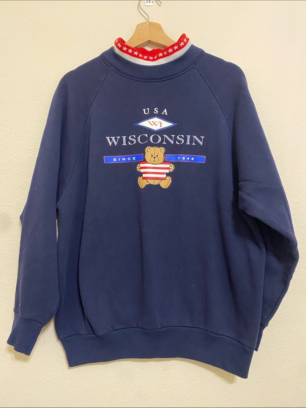 Vintage Wisconsin Bear Crewneck Sweater - Navy